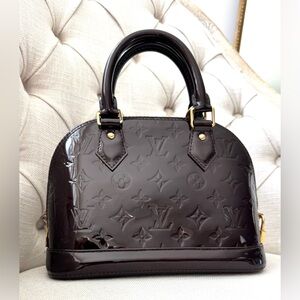 LOUIS VUITTON Alma BB Vernis Amarante Patent Leather Satchel w Strap EUC